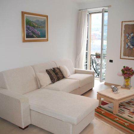 Bella Piazza Apartment Colico Luaran gambar