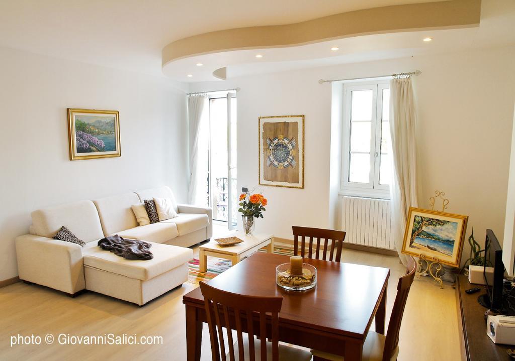Bella Piazza Apartment Colico Luaran gambar