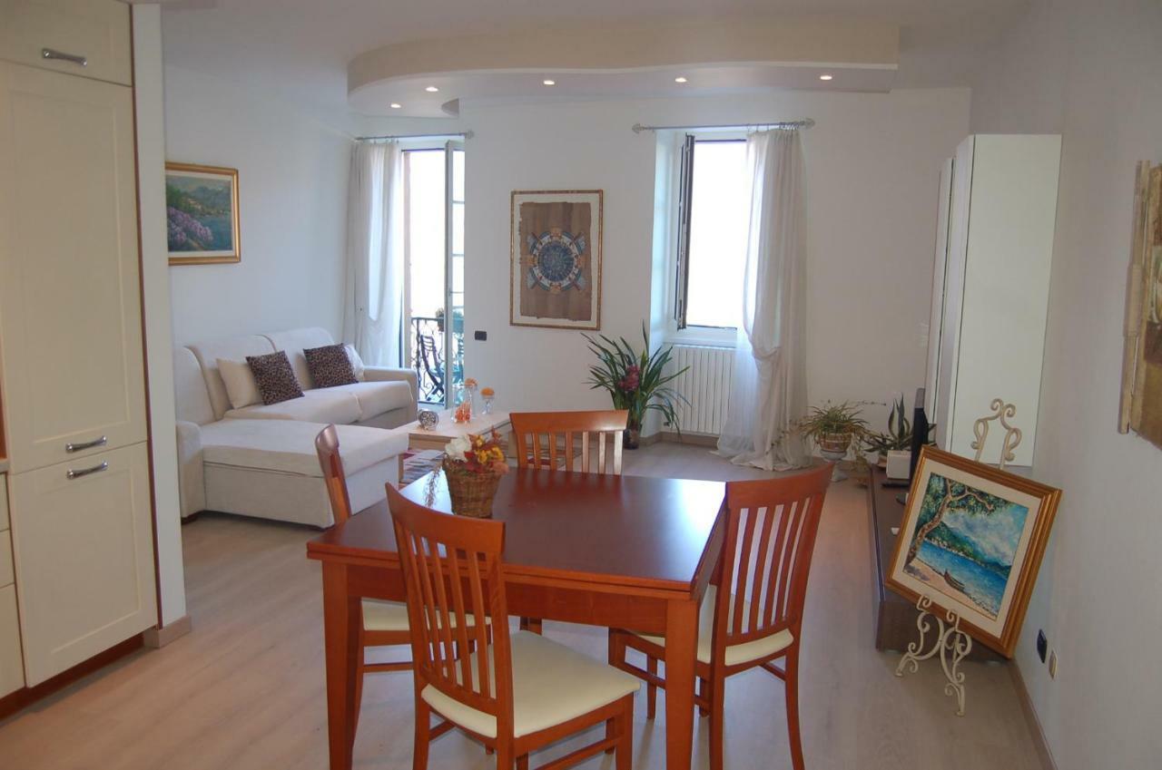Bella Piazza Apartment Colico Luaran gambar